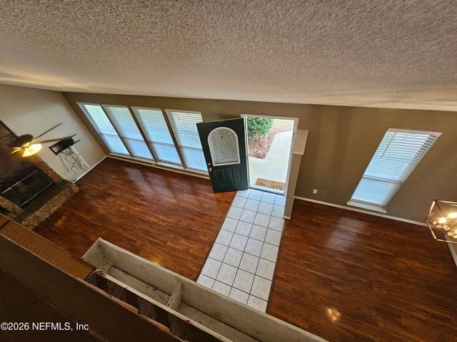 8176 KILWINNING Lane, Jacksonville, FL 32244