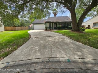 8176 KILWINNING Lane, Jacksonville, FL 32244