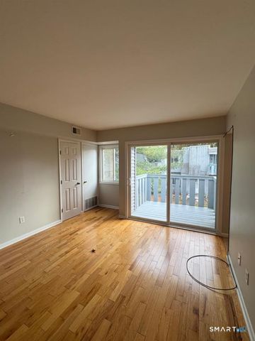 12 Cedar Court I, East Haven, CT 06512