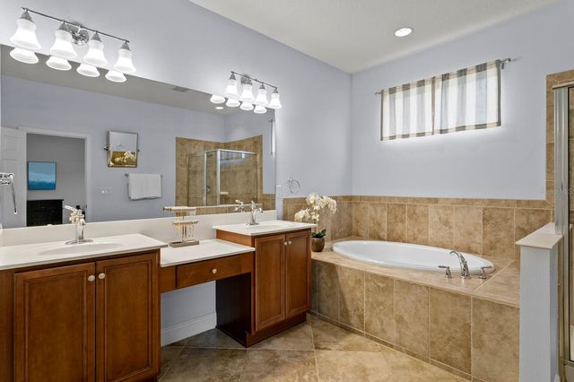 3122 MAJESTIC VIEW DRIVE, Lutz, FL 33558