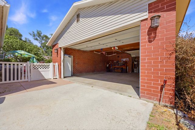 5079 S 2200 W, Taylorsville, UT 84129