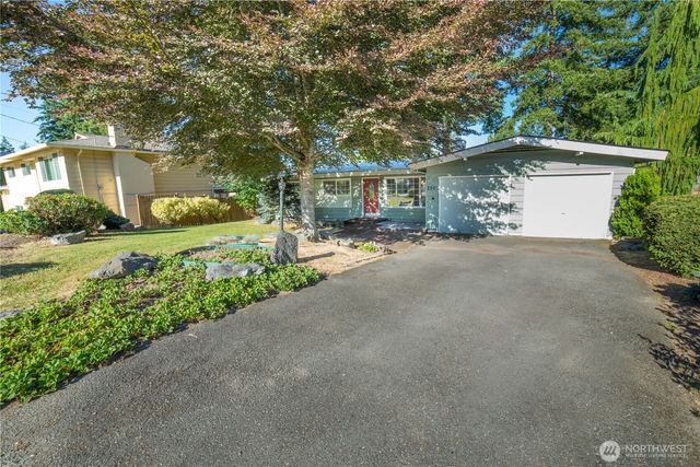 2500 167th Place NE, Bellevue, WA 98008