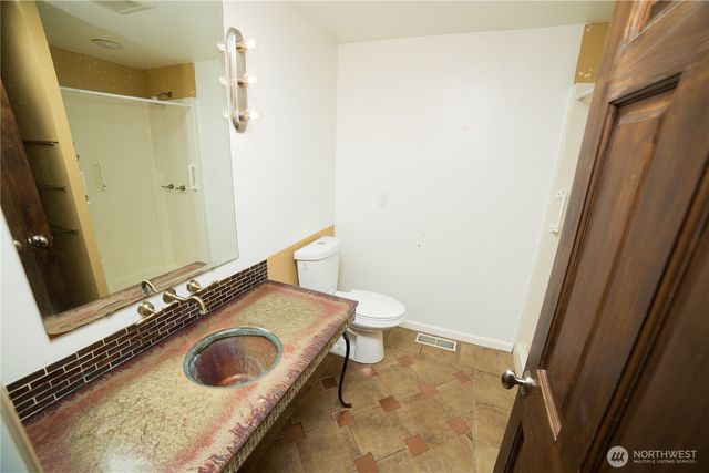 2500 167th Place NE, Bellevue, WA 98008