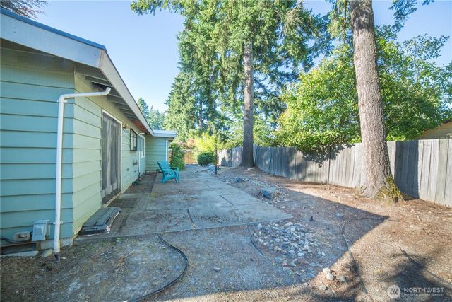 2500 167th Place NE, Bellevue, WA 98008