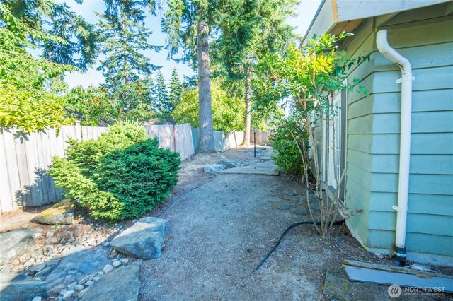 2500 167th Place NE, Bellevue, WA 98008
