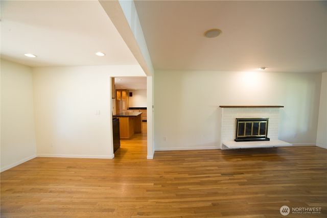 2500 167th Place NE, Bellevue, WA 98008