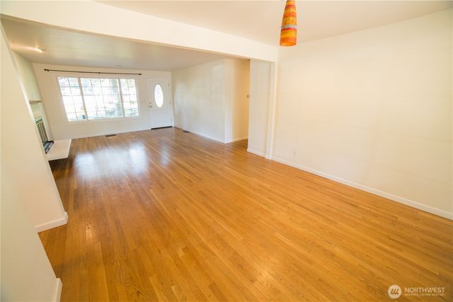 2500 167th Place NE, Bellevue, WA 98008