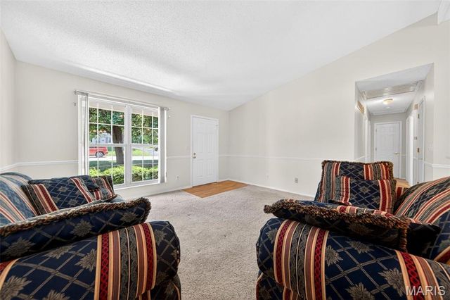 3911 Jane Avenue, St Ann, MO 63074
