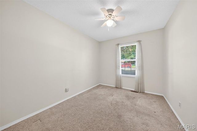 3911 Jane Avenue, St Ann, MO 63074