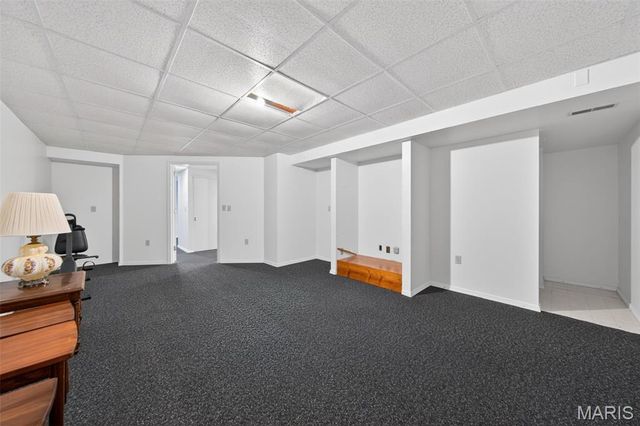 3911 Jane Avenue, St Ann, MO 63074