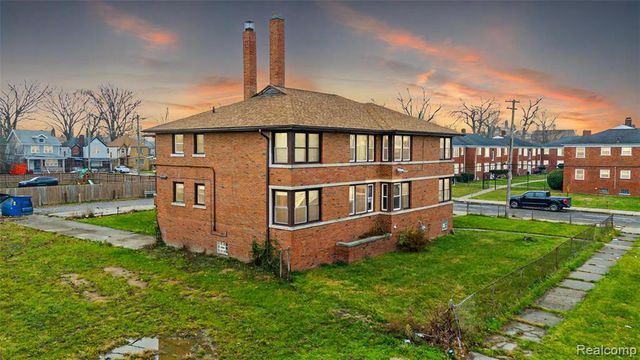 2017 Burlingame Street, Detroit, MI 48206