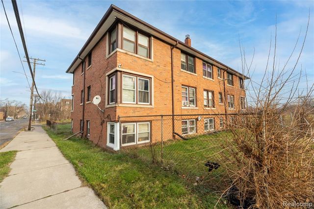2017 Burlingame Street, Detroit, MI 48206