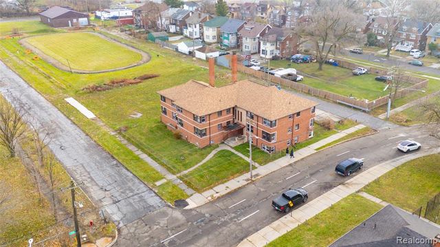 2017 Burlingame Street, Detroit, MI 48206
