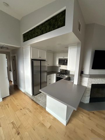 4672 Kansas Street 3, San Diego, CA 92116