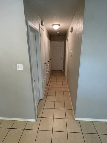 1008 Scott Drive, Denton, TX 76205