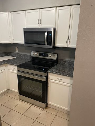 1008 Scott Drive, Denton, TX 76205