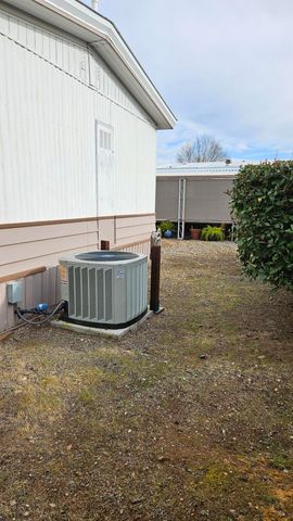 20350 Hole In One Drive, SPC 76, Redding, CA 96002