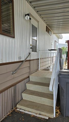 20350 Hole In One Drive, SPC 76, Redding, CA 96002