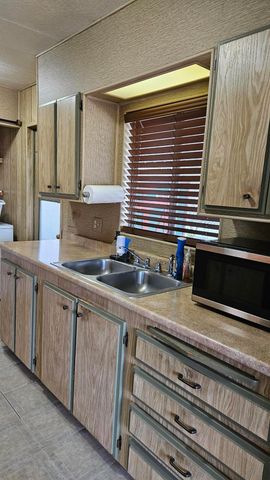 20350 Hole In One Drive, SPC 76, Redding, CA 96002