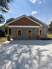 201 Harrison Avenue, Walhalla, SC 29691