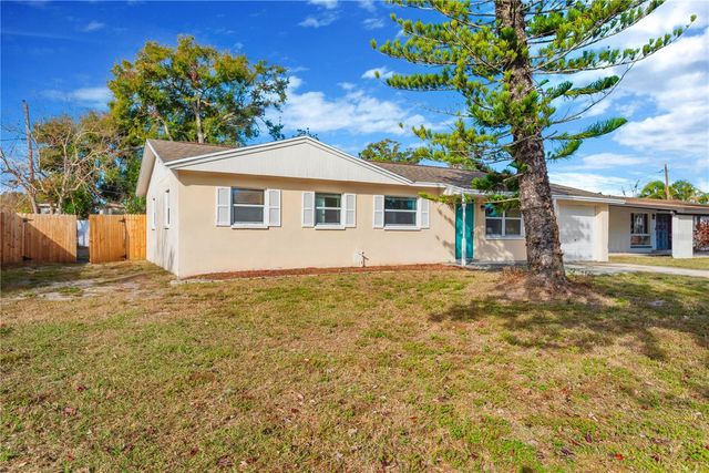 8232 LARK STREET, Seminole, FL 33777