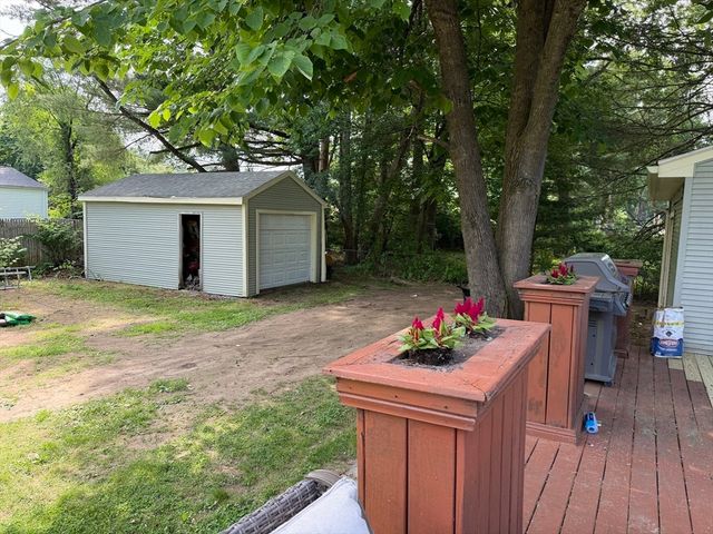 91 Spikenard Cir, Springfield, MA 01129