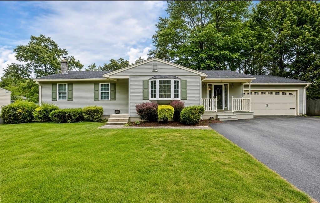 91 Spikenard Cir, Springfield, MA 01129