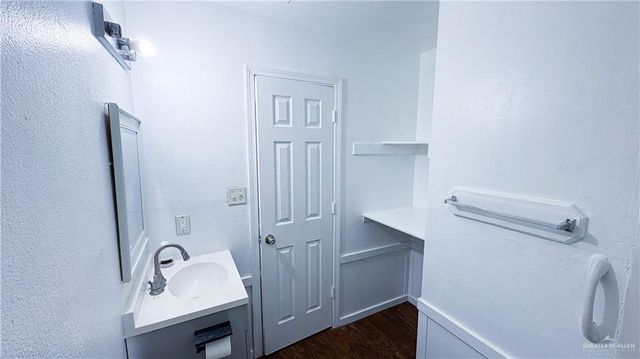 1704 Del Oro Drive, Weslaco, TX 78537