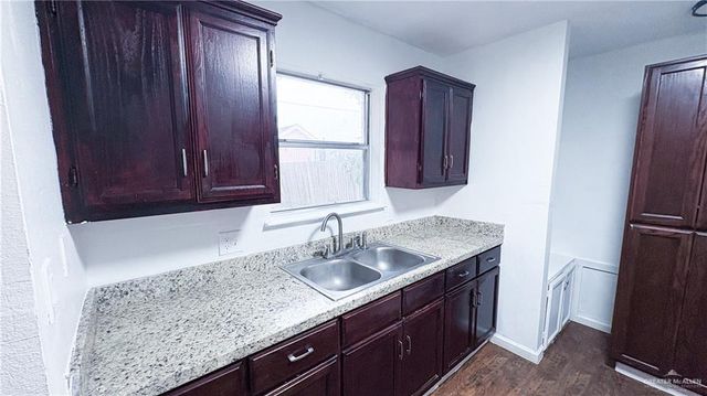 1704 Del Oro Drive, Weslaco, TX 78537