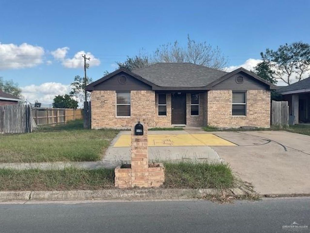 1704 Del Oro Drive, Weslaco, TX 78537