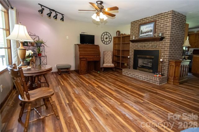 1292 Creekwood Drive, Morganton, NC 28655