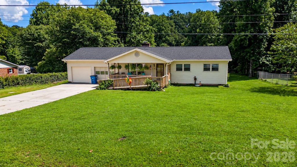 1292 Creekwood Drive, Morganton, NC 28655