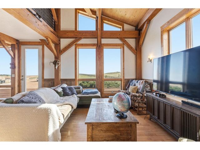 608 Sundance Dr, Livermore, CO 80536