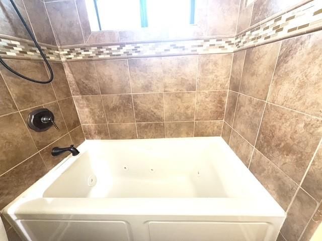 1014 Brookhollow Drive, Deer Park, TX 77536