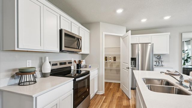 5923 NE Verona Drive, Ankeny, IA 50021