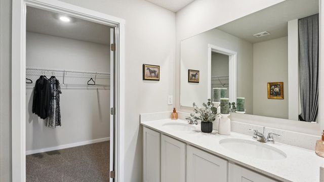 5923 NE Verona Drive, Ankeny, IA 50021