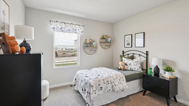 5923 NE Verona Drive, Ankeny, IA 50021