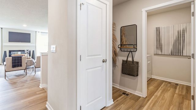 5923 NE Verona Drive, Ankeny, IA 50021