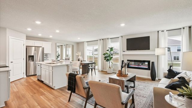 5923 NE Verona Drive, Ankeny, IA 50021