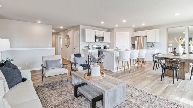 5923 NE Verona Drive, Ankeny, IA 50021