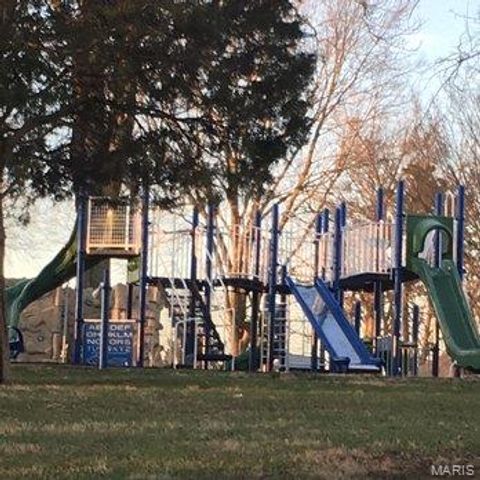 10820 Saint Francis Lane, St Ann, MO 63074