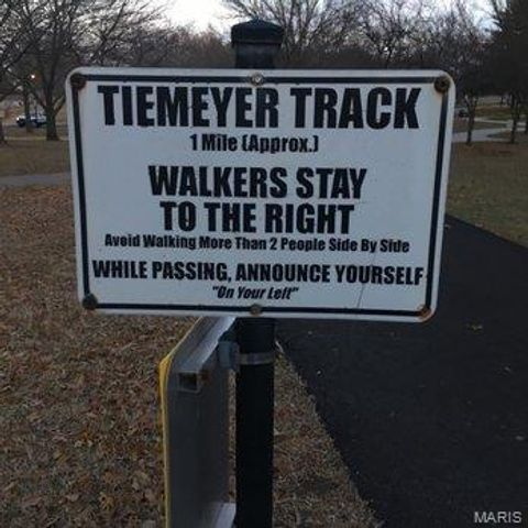 10820 Saint Francis Lane, St Ann, MO 63074