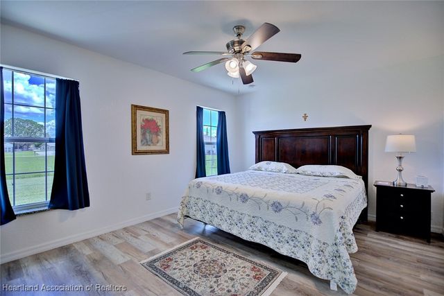 809 Woodside Place, Sebring, FL 33876