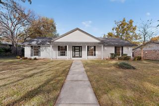 2203 Foxcroft Circle, Denton, TX 76209