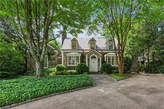 240 Nacoochee NW Drive, Atlanta, GA 30305