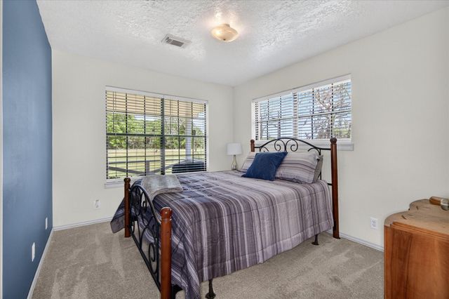 159 County Road 611a, Angleton, TX 77515