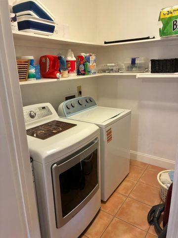 6349 Briar Rose Drive 148, Houston, TX 77057