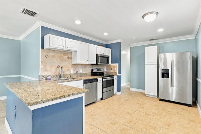 314 S F Street, Lake Worth Beach, FL 33460