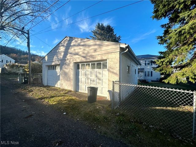 807 Daniels Street, Toronto, OH 43964