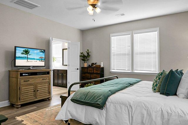 387 Oak Park Street, Summerville, SC 29486